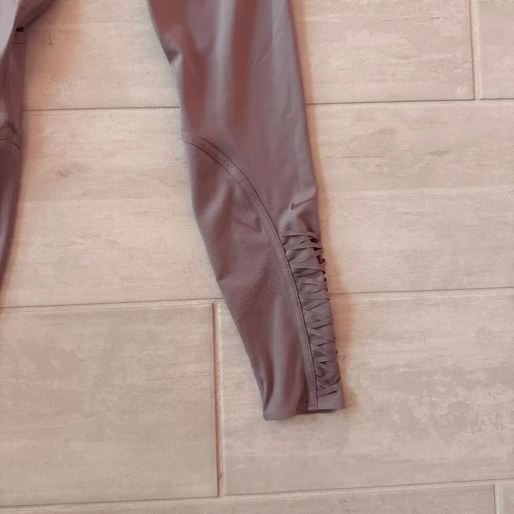 Nike Dri-Fit Leggings Mauve-Purple One Lux 7/8 Lacing Tights Medium Running Yoga